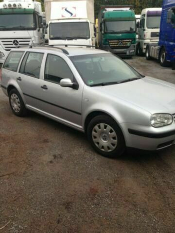 Volkswagen Golf Variant 1.9 TDI Comfortline - Veturë: foto 3 Volkswagen Golf Variant 1.9 TDI Comfortline - Veturë: foto 3
