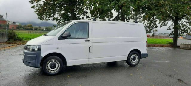 Volkswagen Transporter TDI Kastenwagen Lang - Furgon i vogël: foto 3 Volkswagen Transporter TDI Kastenwagen Lang - Furgon i vogël: foto 3
