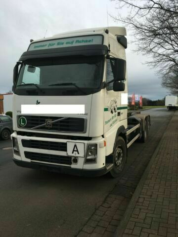Volvo FH12-420 G.Haus 2xBett Klima Schaltgetriebe Reta - Kamion vetëngarkues: foto 1 Volvo FH12-420 G.Haus 2xBett Klima Schaltgetriebe Reta - Kamion vetëngarkues: foto 1
