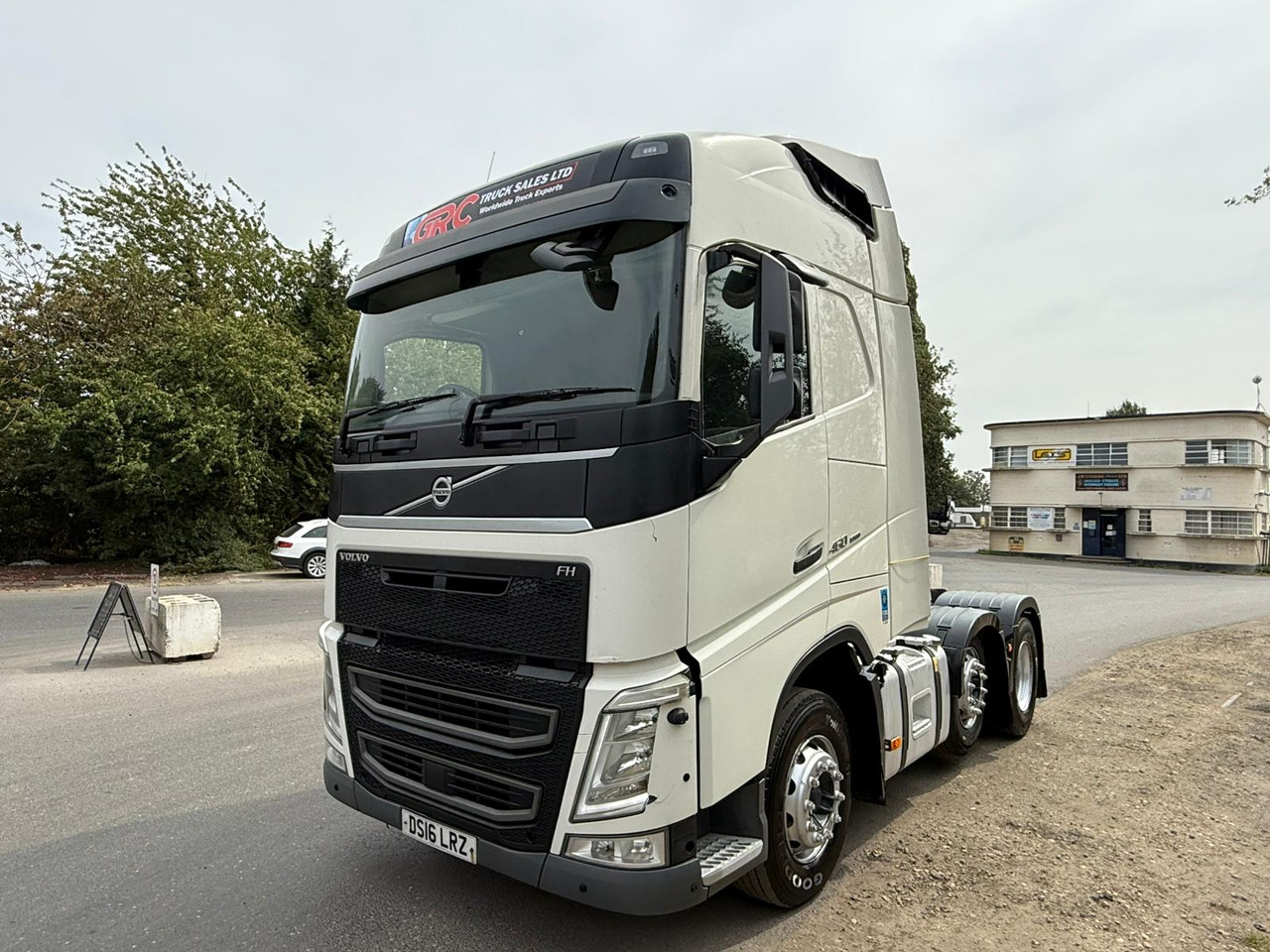 2016 Volvo FH 460 Tractor Unit - Gjysmë-kamion: foto 2 2016 Volvo FH 460 Tractor Unit - Gjysmë-kamion: foto 2