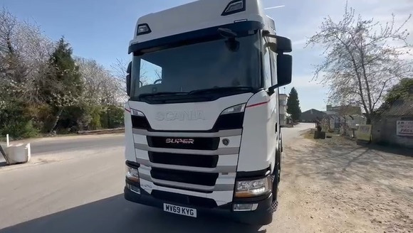 2019 Scania R450 Tractor Unit - Gjysmë-kamion: foto 3 2019 Scania R450 Tractor Unit - Gjysmë-kamion: foto 3