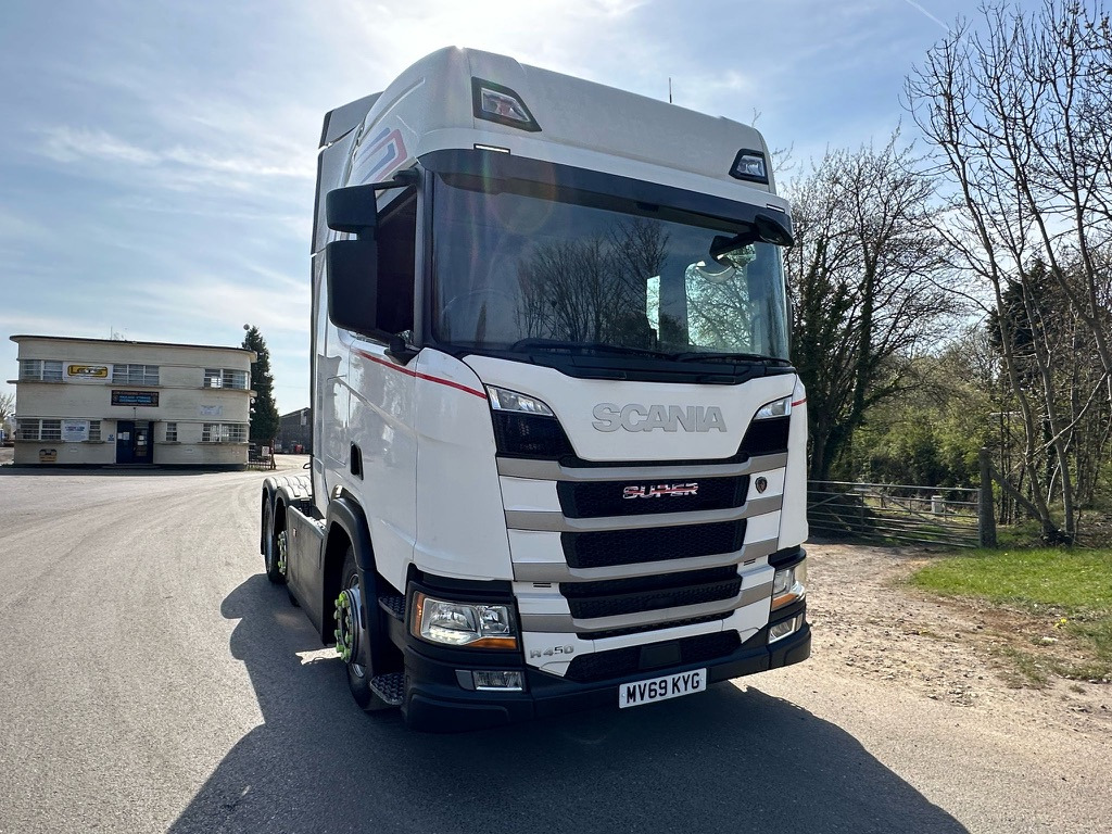 2019 Scania R450 Tractor Unit - Gjysmë-kamion: foto 2 2019 Scania R450 Tractor Unit - Gjysmë-kamion: foto 2