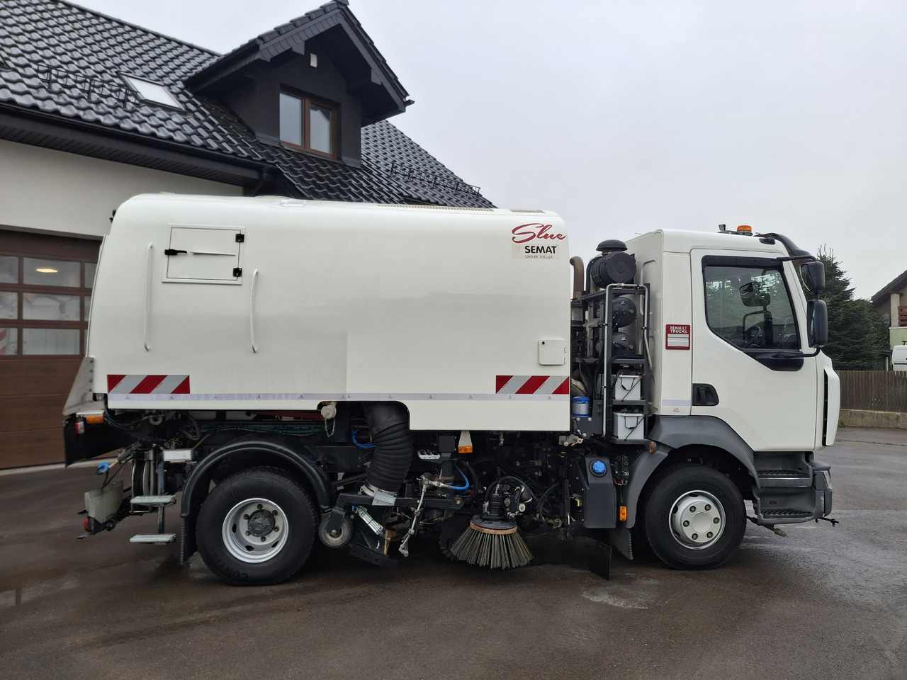 RENAULT D12 Zamiatarka Kehrmaschine SEMAT Zoeller Faun Karcher Euro 6 PM10 L/R 2017r - Makinë fshirëse për rrugët: foto 5 RENAULT D12 Zamiatarka Kehrmaschine SEMAT Zoeller Faun Karcher Euro 6 PM10 L/R 2017r - Makinë fshirëse për rrugët: foto 5