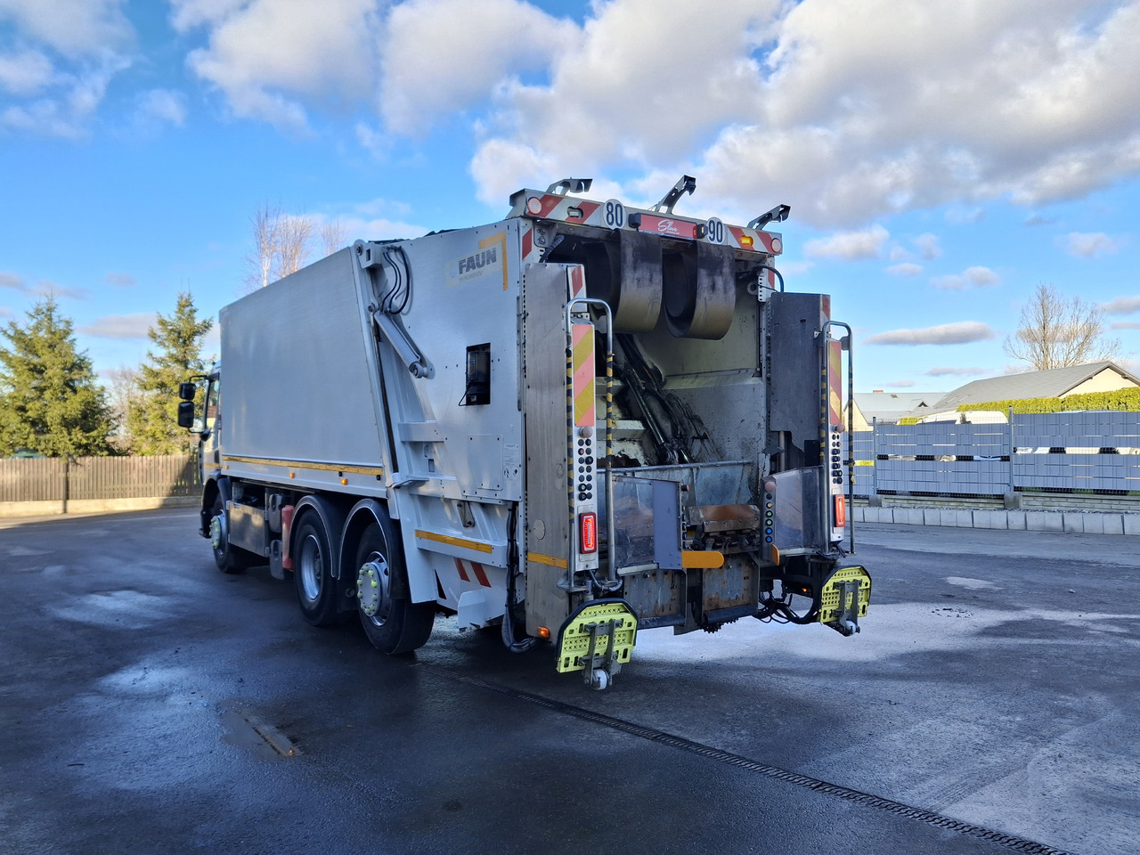 Renault D26 Śmieciarka Mullwagen Environnement VR5 LEV Euro 6 - Kamion mbeturinash: foto 3 Renault D26 Śmieciarka Mullwagen Environnement VR5 LEV Euro 6 - Kamion mbeturinash: foto 3