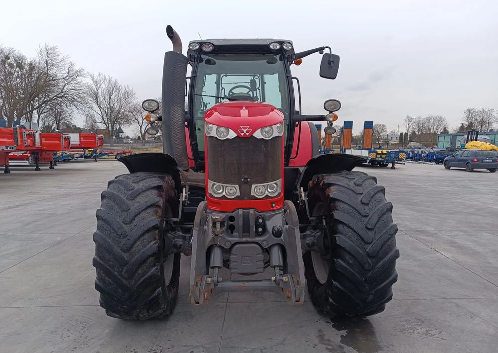 Massey Ferguson 7724 Dyna 6 - Traktor: foto 2 Massey Ferguson 7724 Dyna 6 - Traktor: foto 2