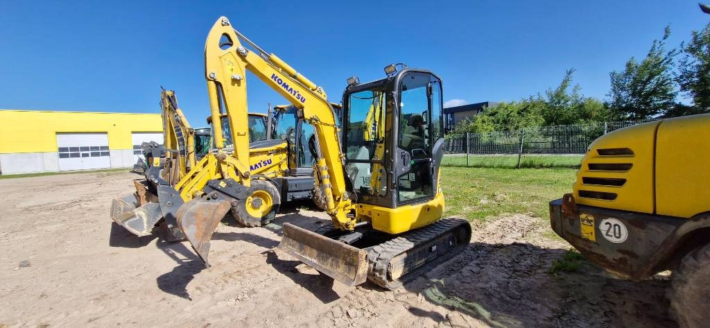 Komatsu PC 26 MR - Miniekskavator: foto 1 Komatsu PC 26 MR - Miniekskavator: foto 1