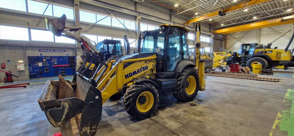 Komatsu WB 93 R - Fadromë me shkarkim nga prapa: foto 5 Komatsu WB 93 R - Fadromë me shkarkim nga prapa: foto 5