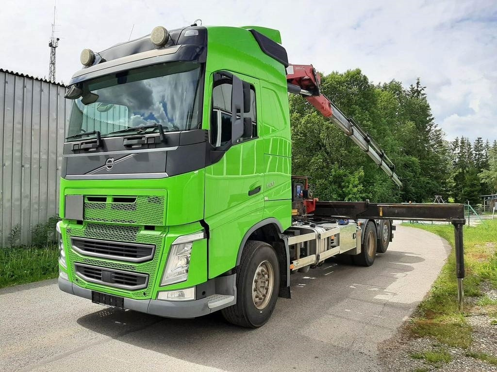 Volvo FH500 6X2 PALIFT + HMF 2120 K5 - Kamion vetëngarkues: foto 1 Volvo FH500 6X2 PALIFT + HMF 2120 K5 - Kamion vetëngarkues: foto 1