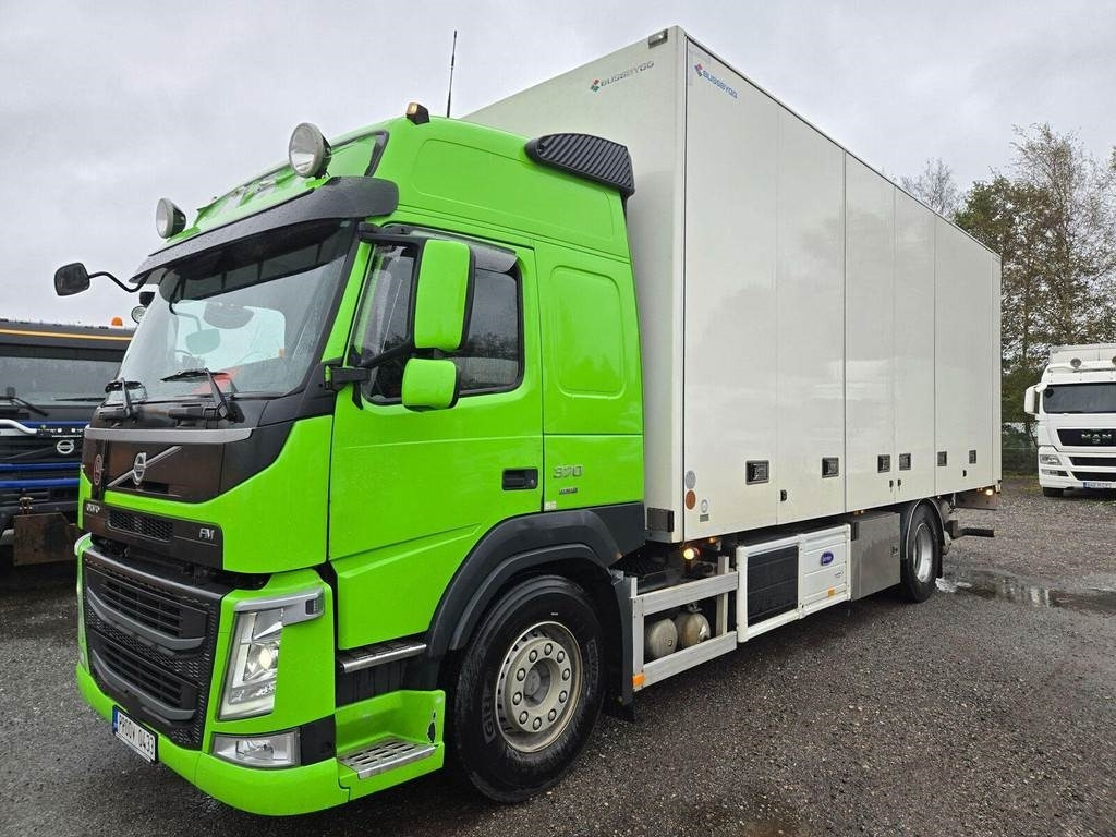 Volvo FM370 4X2 CARRIER 1150 SIDEOPENING - Kamion frigorifer: foto 4 Volvo FM370 4X2 CARRIER 1150 SIDEOPENING - Kamion frigorifer: foto 4