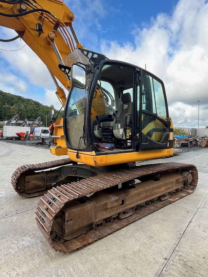 JCB JZ 235 LC - Ekskavator me zinxhirë: foto 2 JCB JZ 235 LC - Ekskavator me zinxhirë: foto 2