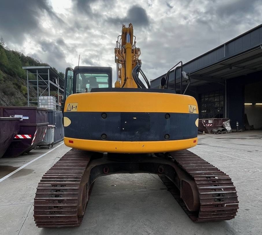 JCB JZ 235 LC - Ekskavator me zinxhirë: foto 4 JCB JZ 235 LC - Ekskavator me zinxhirë: foto 4
