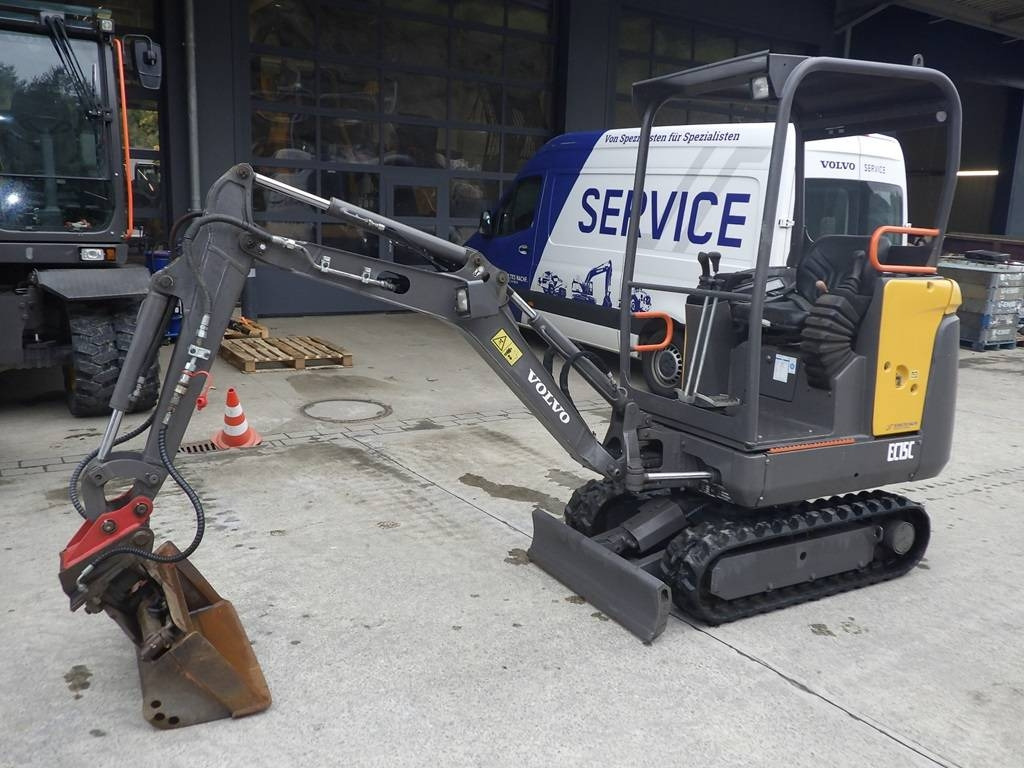 Volvo EC 15 C - Miniekskavator: foto 1 Volvo EC 15 C - Miniekskavator: foto 1