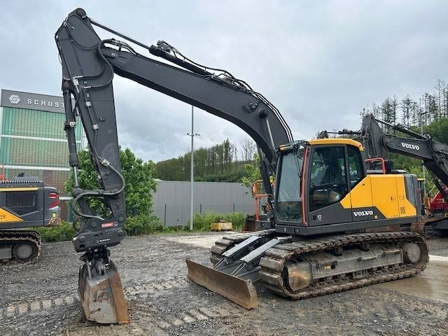 Volvo EC 160 E - Ekskavator me zinxhirë: foto 1 Volvo EC 160 E - Ekskavator me zinxhirë: foto 1