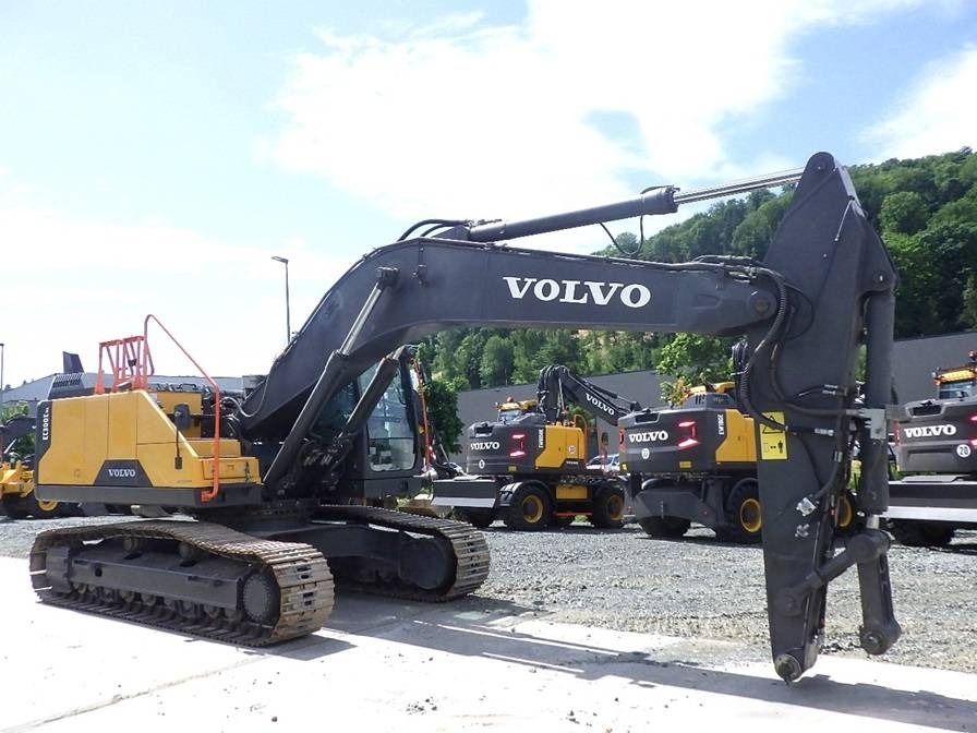 Volvo EC 300 E - Ekskavator me zinxhirë: foto 3 Volvo EC 300 E - Ekskavator me zinxhirë: foto 3