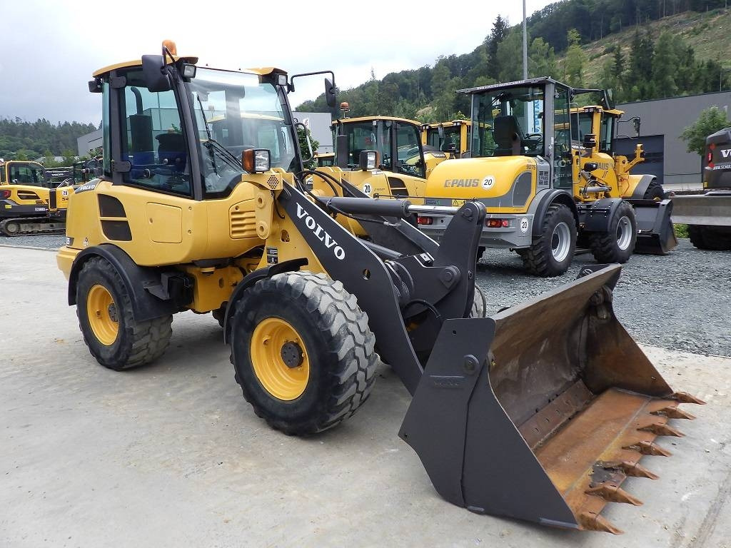 Volvo L 25 F - Fadrom me goma: foto 3 Volvo L 25 F - Fadrom me goma: foto 3