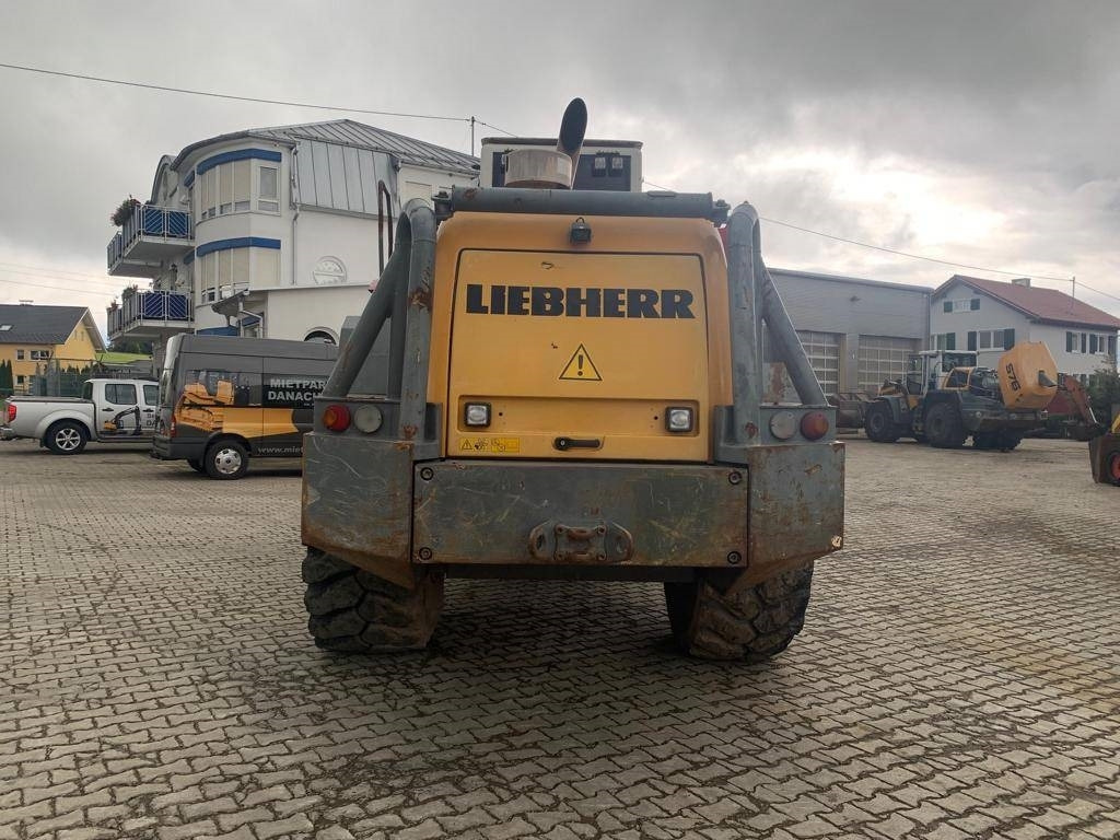 Liebherr L 576 - Fadrom me goma: foto 4 Liebherr L 576 - Fadrom me goma: foto 4
