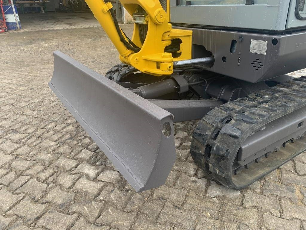 Miniekskavator Neuson 38 Z 3 RD: foto 8 Miniekskavator Neuson 38 Z 3 RD: foto 8