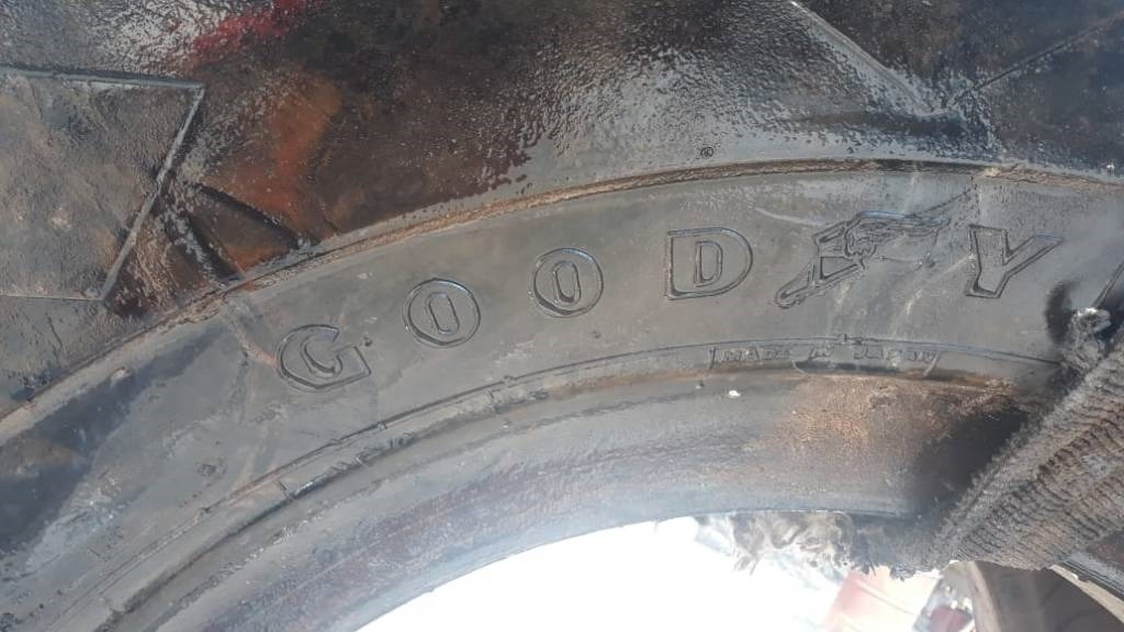 Goodyear 29.5-29 L3 - Gomë për Makineri ndërtimi: foto 5 Goodyear 29.5-29 L3 - Gomë për Makineri ndërtimi: foto 5
