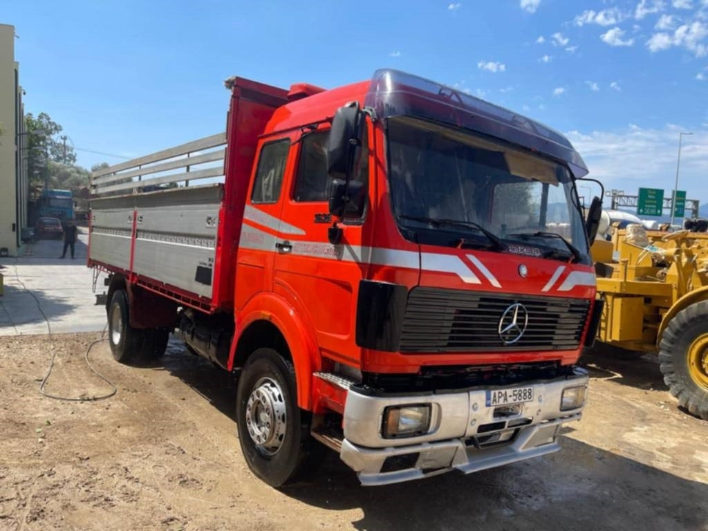 Mercedes-Benz 1638 - Kamion me karroceri të hapur: foto 4 Mercedes-Benz 1638 - Kamion me karroceri të hapur: foto 4