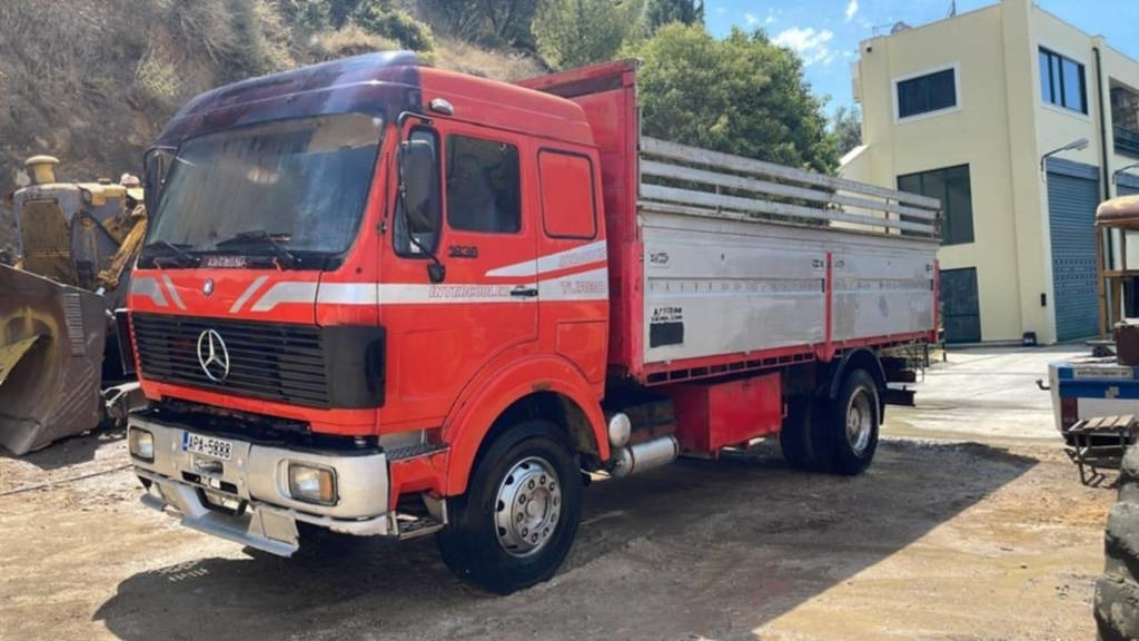 Mercedes-Benz 1638 - Kamion me karroceri të hapur: foto 2 Mercedes-Benz 1638 - Kamion me karroceri të hapur: foto 2