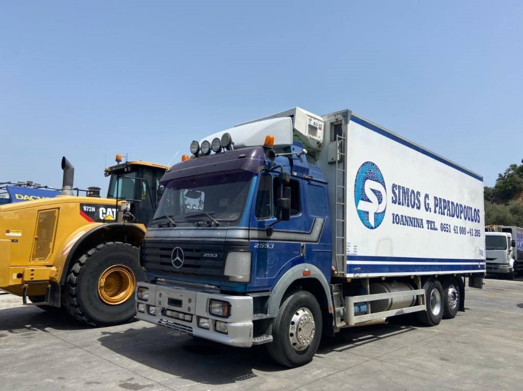 Mercedes-Benz 2553L - Kamion frigorifer: foto 2 Mercedes-Benz 2553L - Kamion frigorifer: foto 2