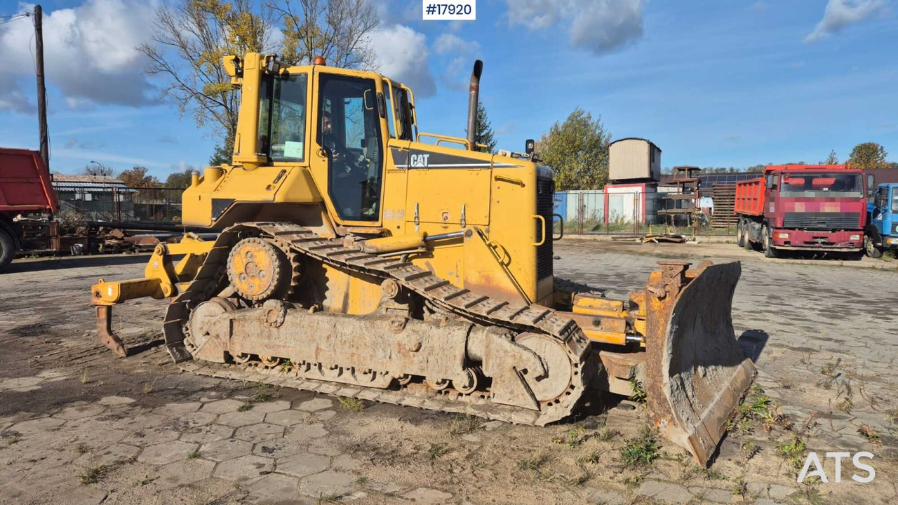 2004 CAT D6D XL - Buldozer: foto 1 2004 CAT D6D XL - Buldozer: foto 1
