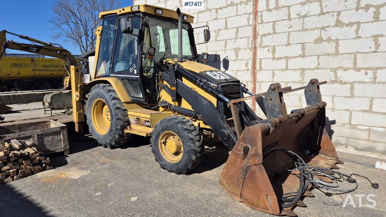 Backhoe loader CATERPILLAR 428 D 4x4 (2004) - Fadromë me shkarkim nga prapa: foto 4 Backhoe loader CATERPILLAR 428 D 4x4 (2004) - Fadromë me shkarkim nga prapa: foto 4