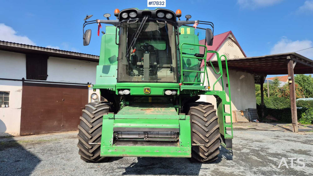 Combine harvester JOHN DEERE 1470 (2010) - Autokombajnë: foto 3 Combine harvester JOHN DEERE 1470 (2010) - Autokombajnë: foto 3