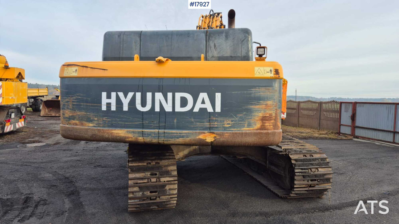 Hyundai 330LC-9A Crawler Excavator (2015) - Ekskavator me zinxhirë: foto 5 Hyundai 330LC-9A Crawler Excavator (2015) - Ekskavator me zinxhirë: foto 5