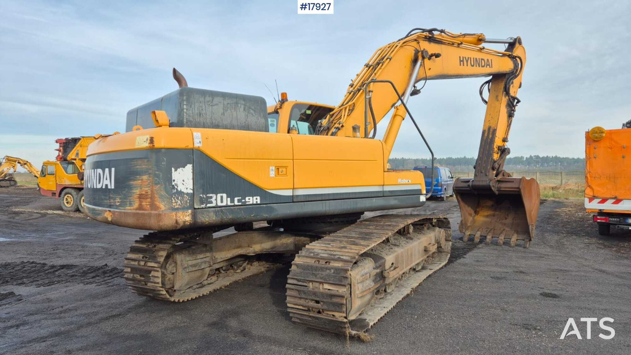 Hyundai 330LC-9A Crawler Excavator (2015) - Ekskavator me zinxhirë: foto 4 Hyundai 330LC-9A Crawler Excavator (2015) - Ekskavator me zinxhirë: foto 4