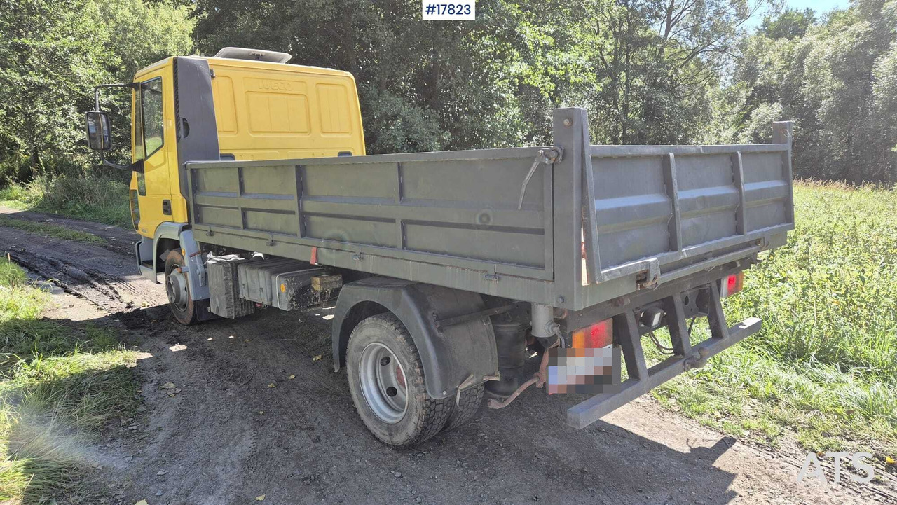 IVECO 75E15 EURO CARGO tipper (2003) - Kamion vetëshkarkues: foto 4 IVECO 75E15 EURO CARGO tipper (2003) - Kamion vetëshkarkues: foto 4