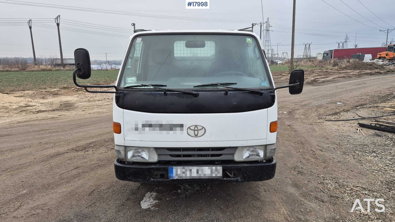 TOYOTA DYNA 3.5t dump truck (1999) - Kamion vetëshkarkues: foto 2 TOYOTA DYNA 3.5t dump truck (1999) - Kamion vetëshkarkues: foto 2