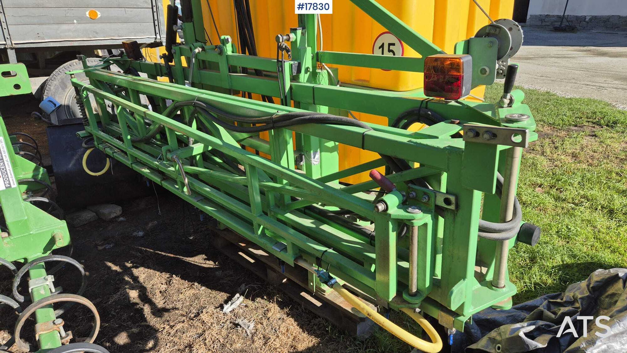 Trailed field sprayer 1000L SKOTAREK P326 (2013) - Spërkatës i montuar në traktor: foto 5 Trailed field sprayer 1000L SKOTAREK P326 (2013) - Spërkatës i montuar në traktor: foto 5