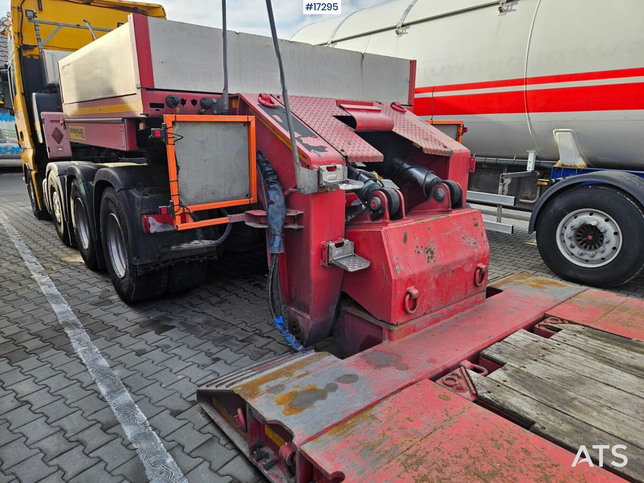 Truck semi-trailer, low-bed FAYMONVILLE MEGAMAX (2017) - Gjysmë rimorkio me plan ngarkimi të ulët: foto 4 Truck semi-trailer, low-bed FAYMONVILLE MEGAMAX (2017) - Gjysmë rimorkio me plan ngarkimi të ulët: foto 4
