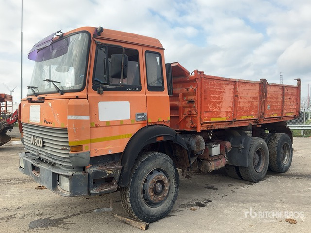 1992 Iveco 330.36H 6x4 T/A Dump Truck - Kamion vetëshkarkues: foto 2 1992 Iveco 330.36H 6x4 T/A Dump Truck - Kamion vetëshkarkues: foto 2