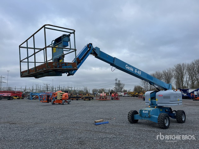 2006 Genie S-45 4WD Diesel Telescopic Boom Lift - Krah teleskopik: foto 4 2006 Genie S-45 4WD Diesel Telescopic Boom Lift - Krah teleskopik: foto 4