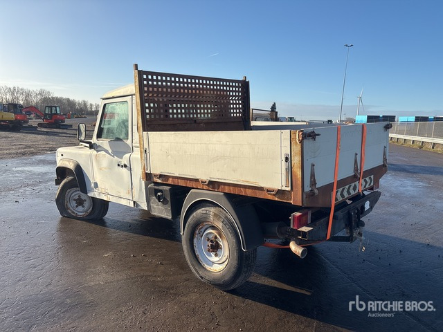 2010 Land Rover Defender 4x4 (Inoperable) Pickup - Pick up: foto 2 2010 Land Rover Defender 4x4 (Inoperable) Pickup - Pick up: foto 2