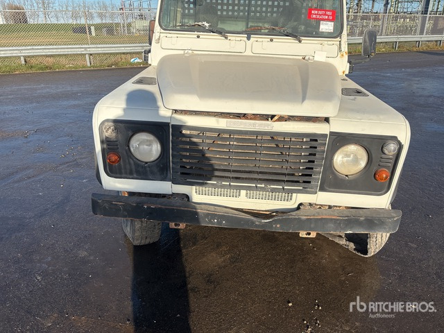 2010 Land Rover Defender (Inoperable) SUV - SUV: foto 4 2010 Land Rover Defender (Inoperable) SUV - SUV: foto 4
