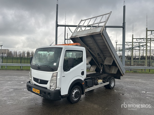 2012 Renault Maxity 4x2 Dump Truck: Light Duty - Kamion vetëshkarkues: foto 2 2012 Renault Maxity 4x2 Dump Truck: Light Duty - Kamion vetëshkarkues: foto 2