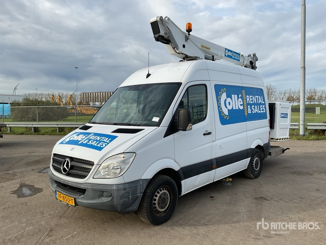 2013 Mercedes-Benz 2013 Danilift P130V Articulated ... Boom Truck - Platformë ajrore e montuar në kamion: foto 2 2013 Mercedes-Benz 2013 Danilift P130V Articulated ... Boom Truck - Platformë ajrore e montuar në kamion: foto 2