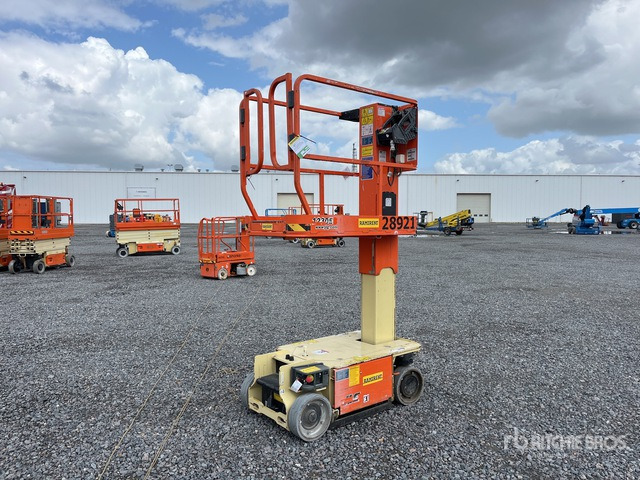2015 JLG 1230ES Vertical Mast Lift - Ngritës me direk vertikal: foto 4 2015 JLG 1230ES Vertical Mast Lift - Ngritës me direk vertikal: foto 4