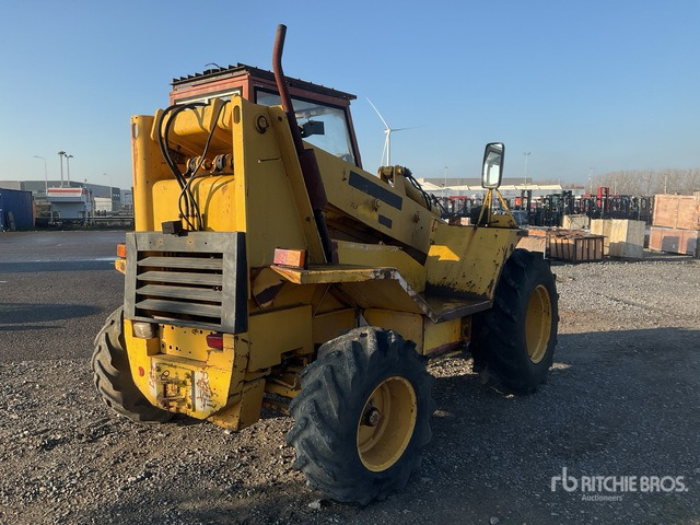 JCB 520M-2 Telehandler - Ngarkues me pirun për terren të ashpër: foto 4 JCB 520M-2 Telehandler - Ngarkues me pirun për terren të ashpër: foto 4