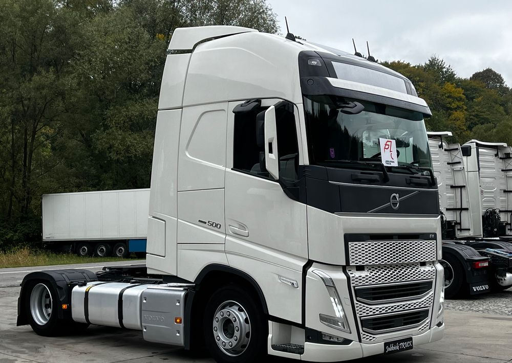 Volvo FH500 // Mega // Zamiana na starszy // 2021 Rok // New Face // Parkclima // Joystick // Serwisowany !!! - Gjysmë-kamion: foto 3 Volvo FH500 // Mega // Zamiana na starszy // 2021 Rok // New Face // Parkclima // Joystick // Serwisowany !!! - Gjysmë-kamion: foto 3