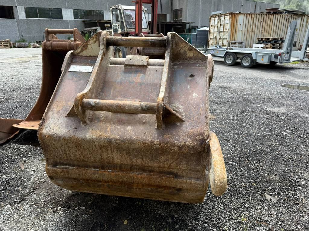 Gjerstad Grave og pusseskuffe S70 - Kovë ekskavatori: foto 4 Gjerstad Grave og pusseskuffe S70 - Kovë ekskavatori: foto 4
