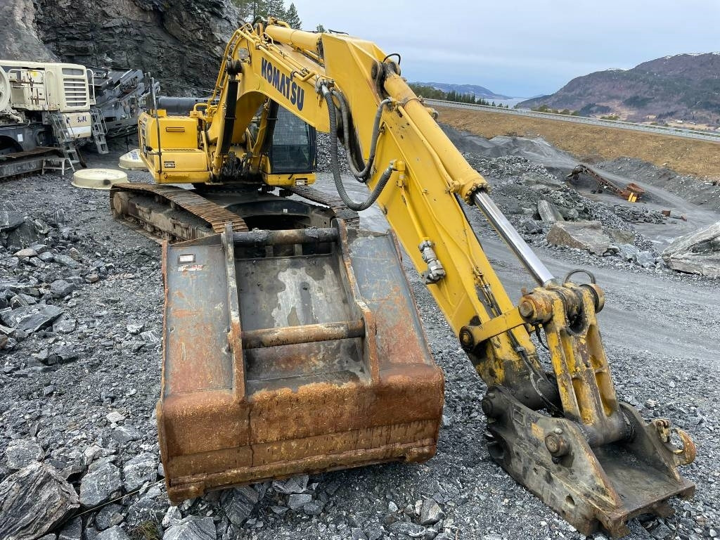 Komatsu PC 360 LC-10 - Ekskavator me zinxhirë: foto 4 Komatsu PC 360 LC-10 - Ekskavator me zinxhirë: foto 4