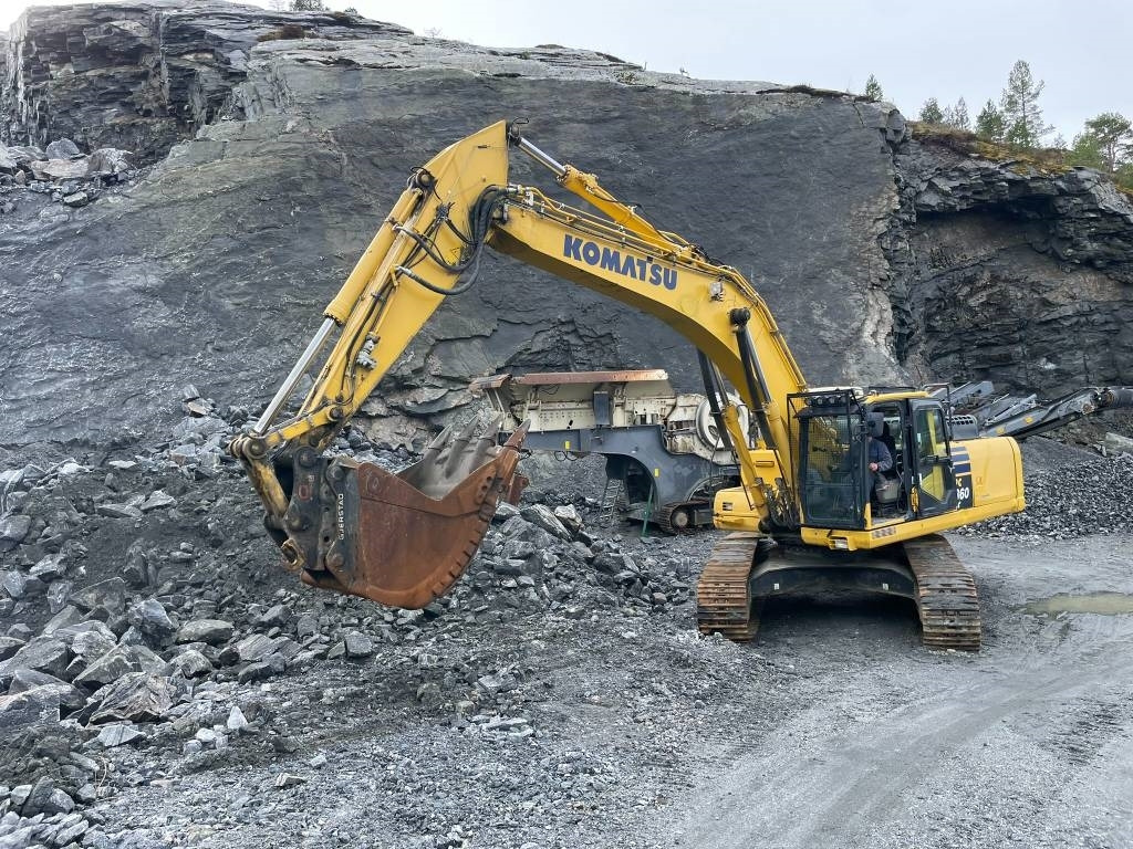 Komatsu PC 360 LC-10 - Ekskavator me zinxhirë: foto 1 Komatsu PC 360 LC-10 - Ekskavator me zinxhirë: foto 1
