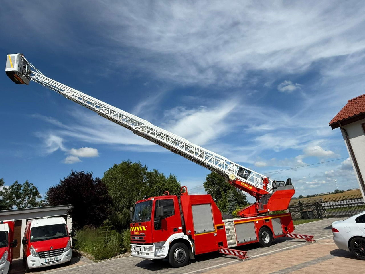 Iveco Eurocargo 130E24 30metrów Podnośnik koszowy zwyżka - Platformë ajrore e montuar në kamion: foto 3 Iveco Eurocargo 130E24 30metrów Podnośnik koszowy zwyżka - Platformë ajrore e montuar në kamion: foto 3