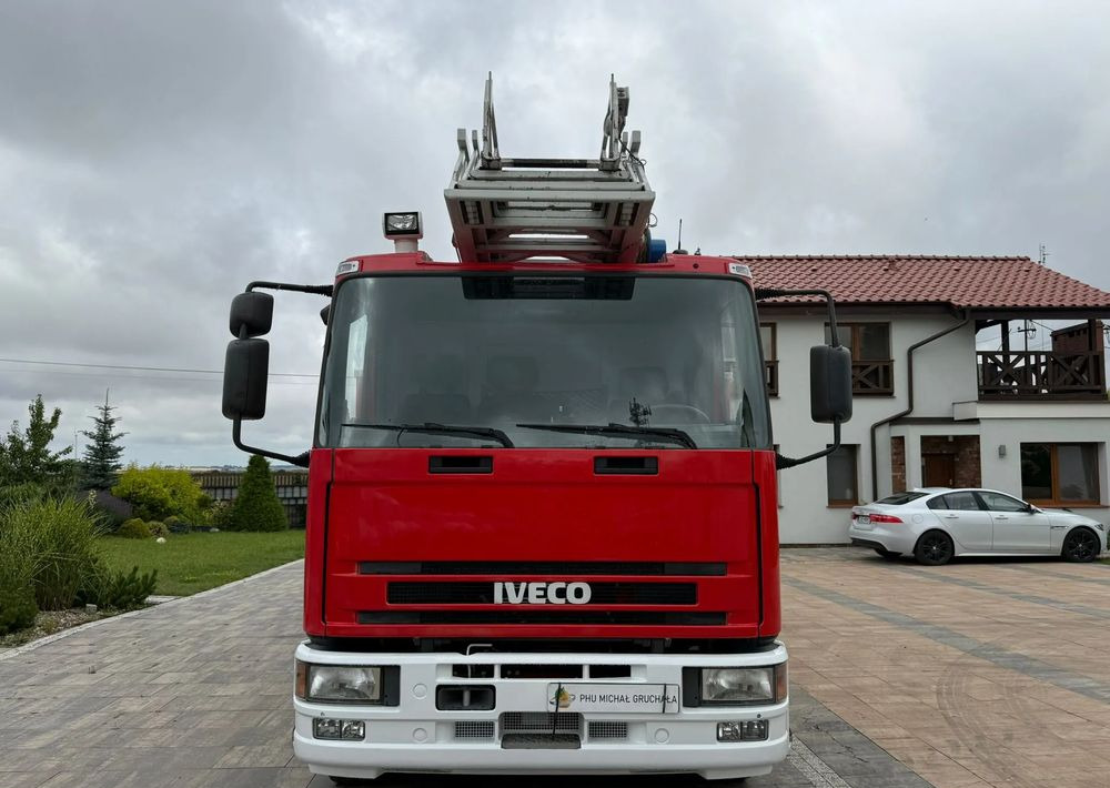 Iveco Eurocargo 130E24 - Zjarrfikëse: foto 2 Iveco Eurocargo 130E24 - Zjarrfikëse: foto 2