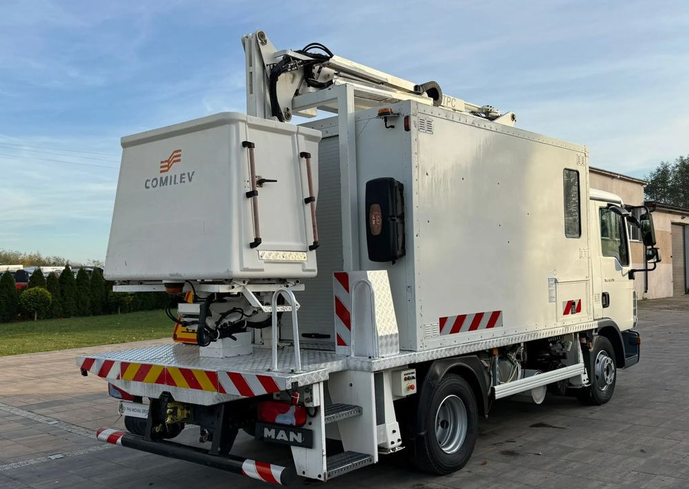 MAN TGL 12.250 - Platformë ajrore e montuar në kamion: foto 4 MAN TGL 12.250 - Platformë ajrore e montuar në kamion: foto 4