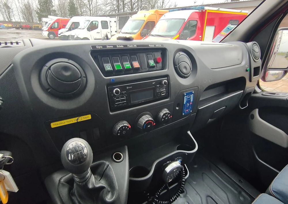 Ambulancë Renault Master: foto 14